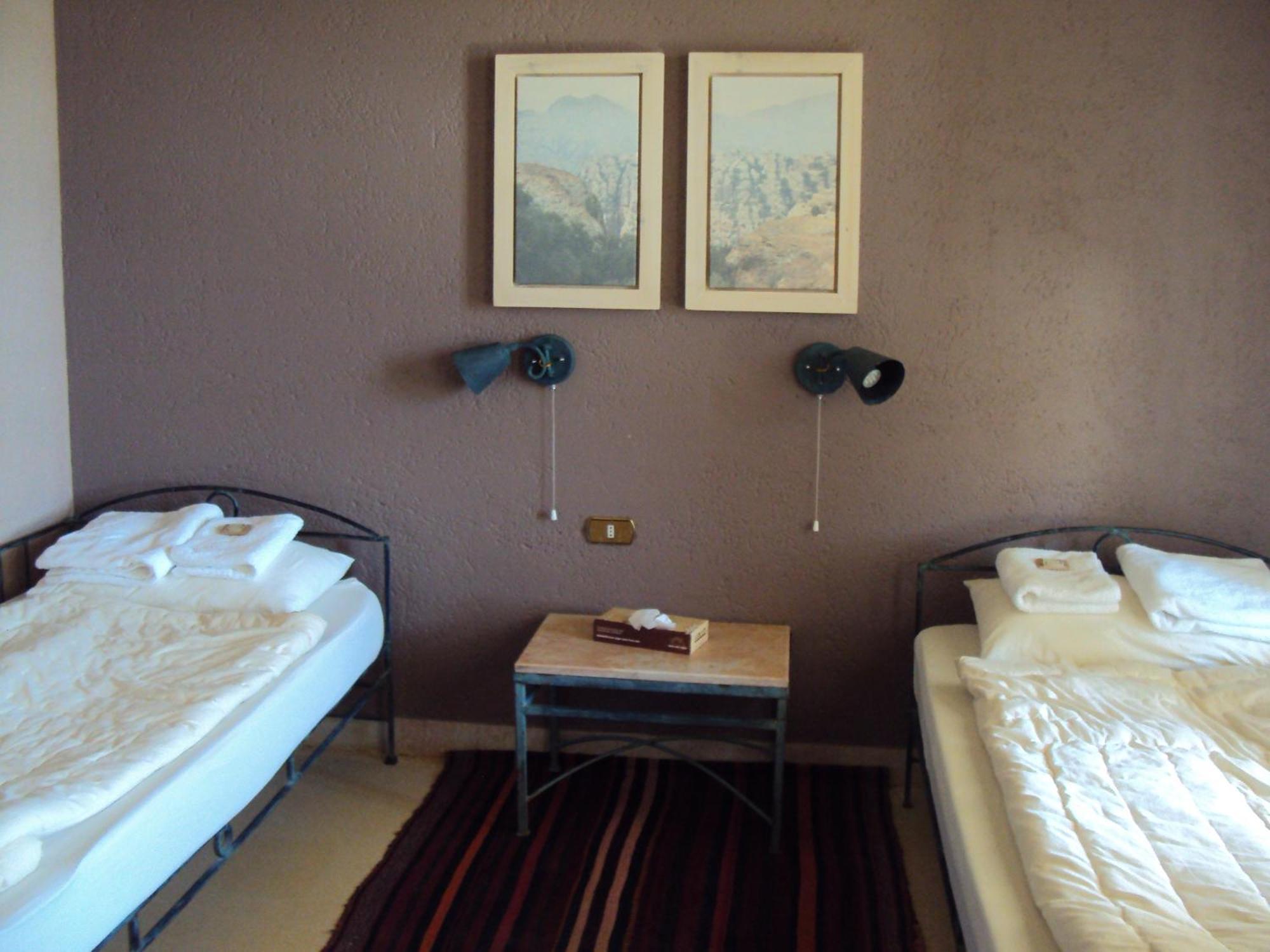 Dana Guesthouse Экстерьер фото